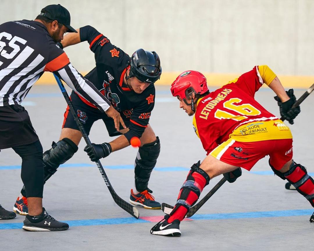 Un algorithme développé sur mesure optimise l’utilisation des surfaces en tenant compte des règlements des différentes ligues de hockey-balle.